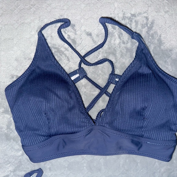 Cupshe blue swim suit - Picture 2 of 7